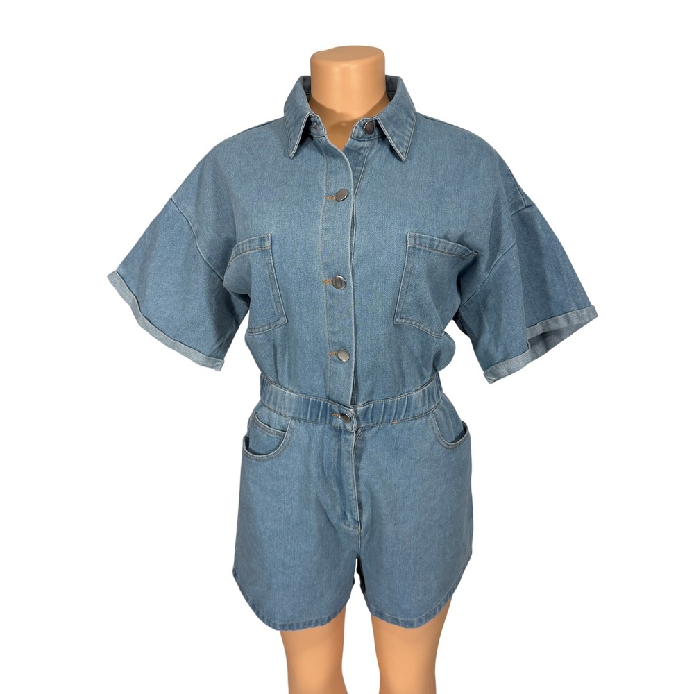 Fashion Nova A Good Day Denim Romper Light Wash Blue Short Sleeve UP11222 Size M